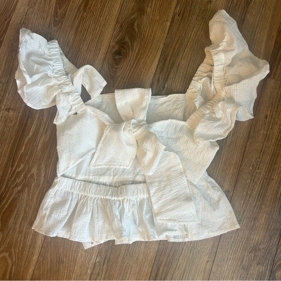 NWT Mi Ami from Francesca’s Jessie Bow Back Peplum Blouse Size M - Picture 5 of 10